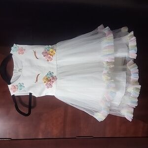 Girls dress
